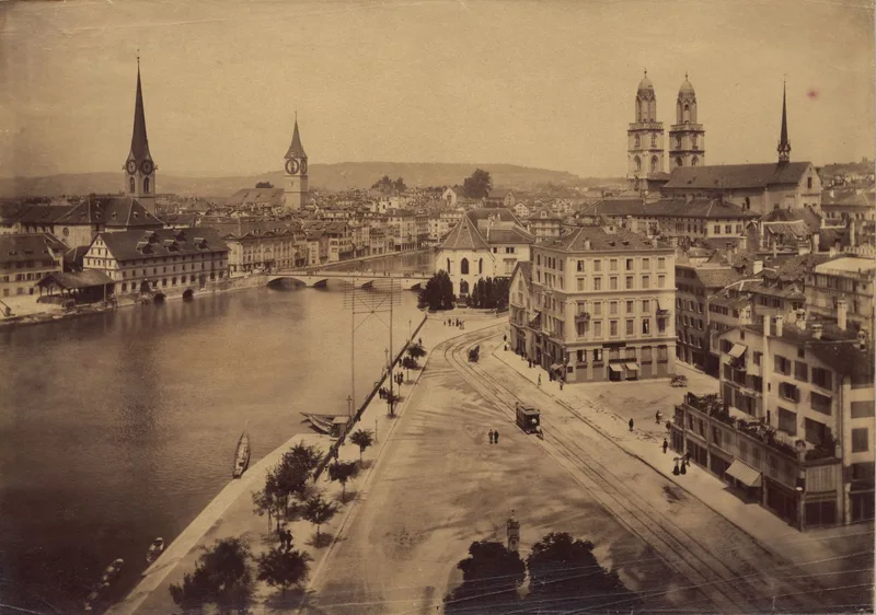 Zürich vom Bellevue aus