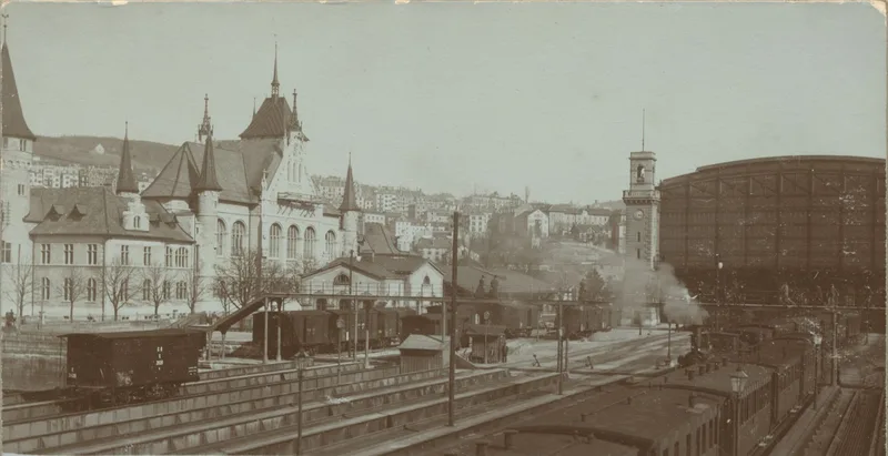 Hauptbahnhof und Landesmuseum